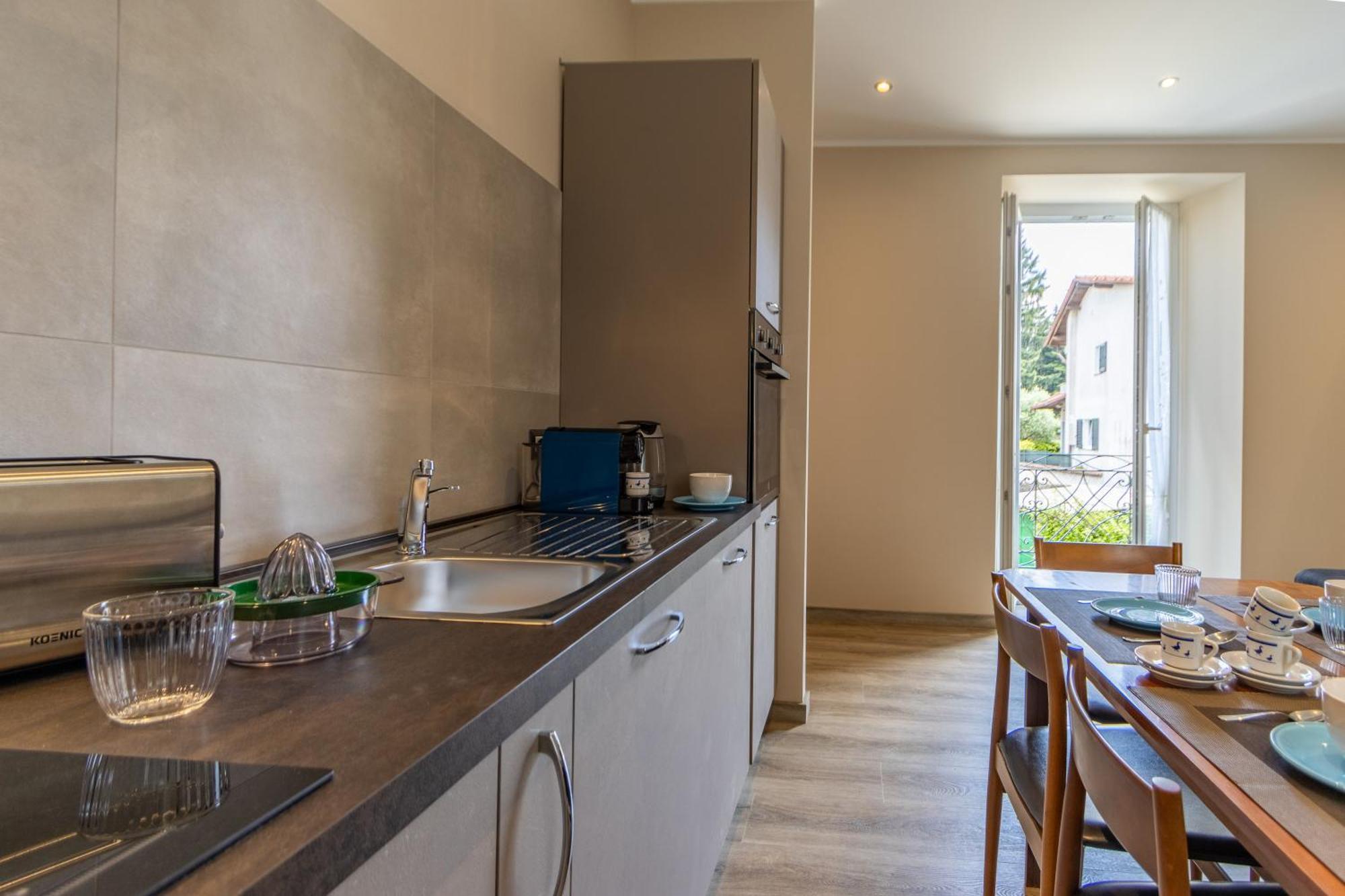 Le Dalie - Appartamento Stresa - Magognino Brisino Exteriör bild