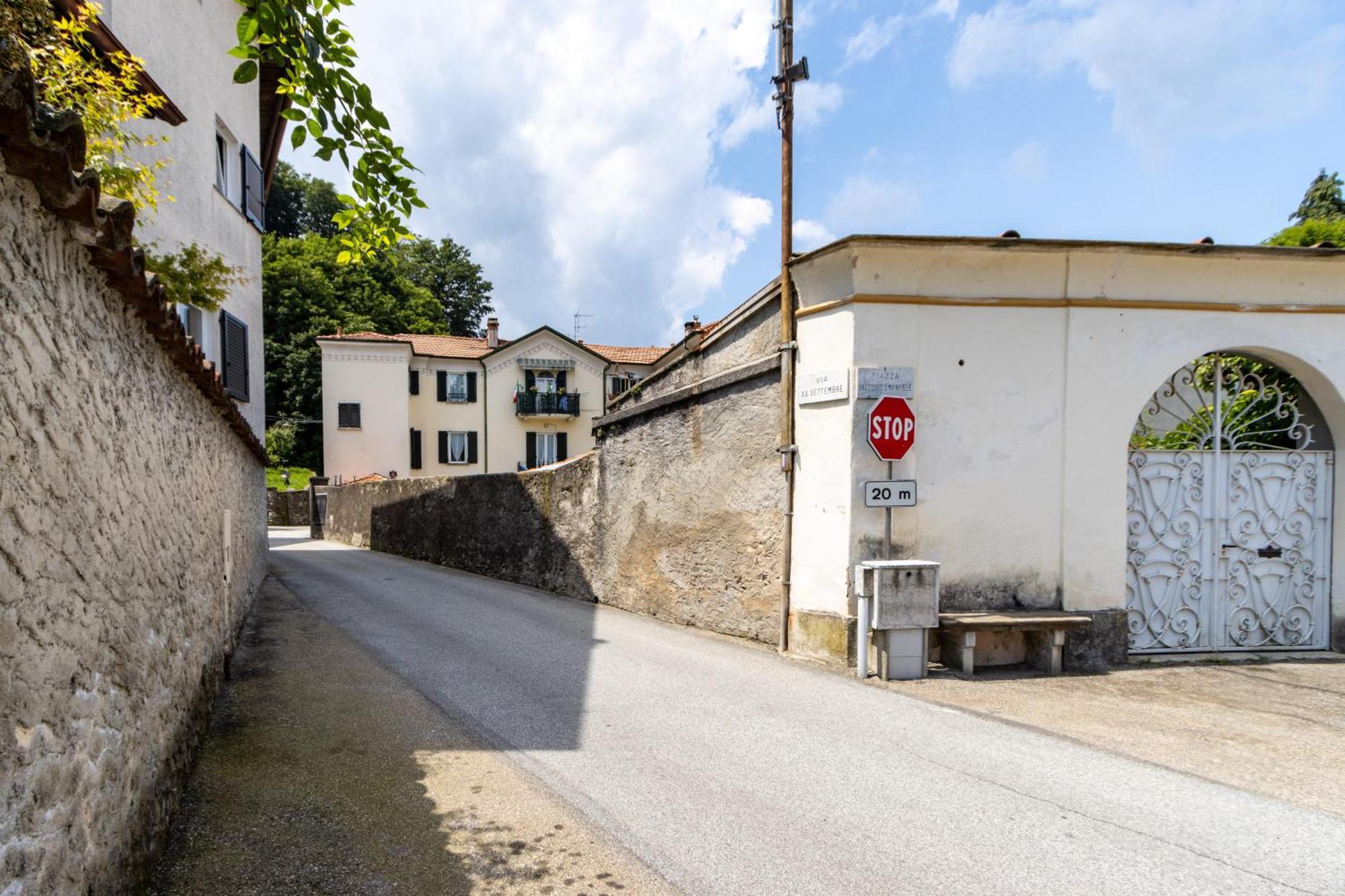Le Dalie - Appartamento Stresa - Magognino Brisino Exteriör bild